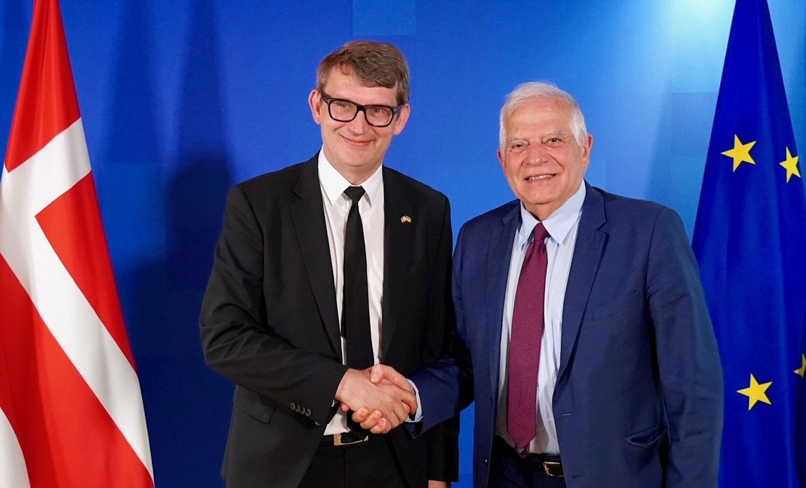 Troels Lund Poulsen og Josep Borrell. Foto: Forsvarsministeriet.