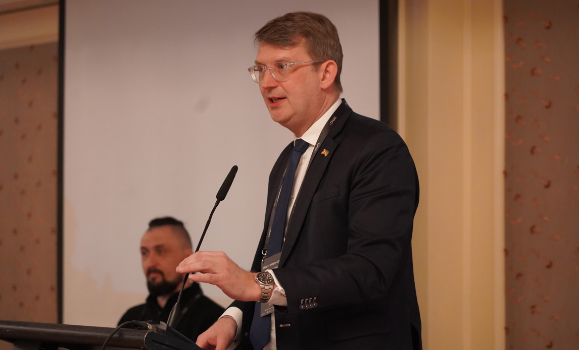 Forsvarsministeren deltager i dansk-ukrainsk forsvarsindustrikonference i Kyiv