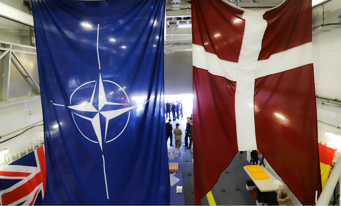 Flag NATO og DK