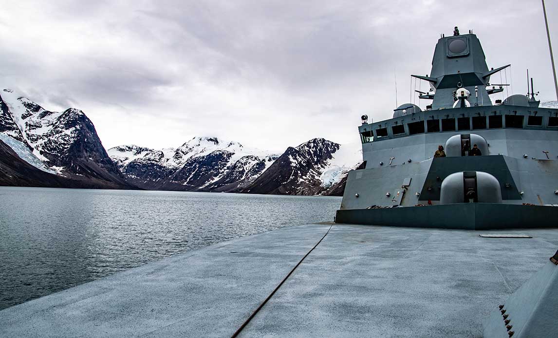 Fregatten Niels Juel var i juni 2020 i Grønland for at operere under Arktisk Kommando og bidrage til suverænitetshævdelsen og overvågning af farvandet.