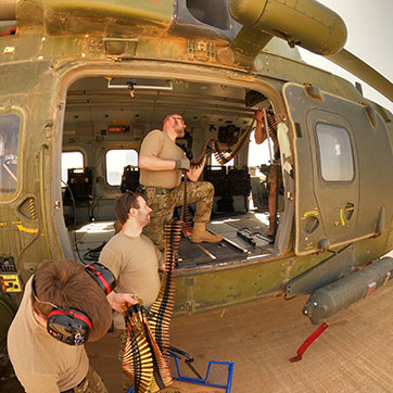 Det danske bidrag til Operation Barkhane består af to EH-101 transporthelikoptere og op mod cirka 70 mand, der udsendes til Mali.